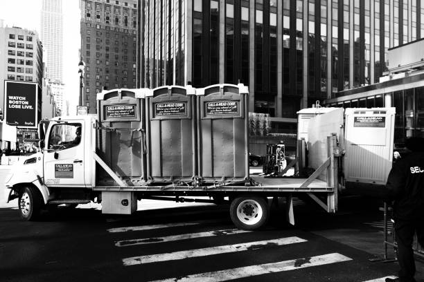 Best Portable bathroom rental  in Gloversville, NY